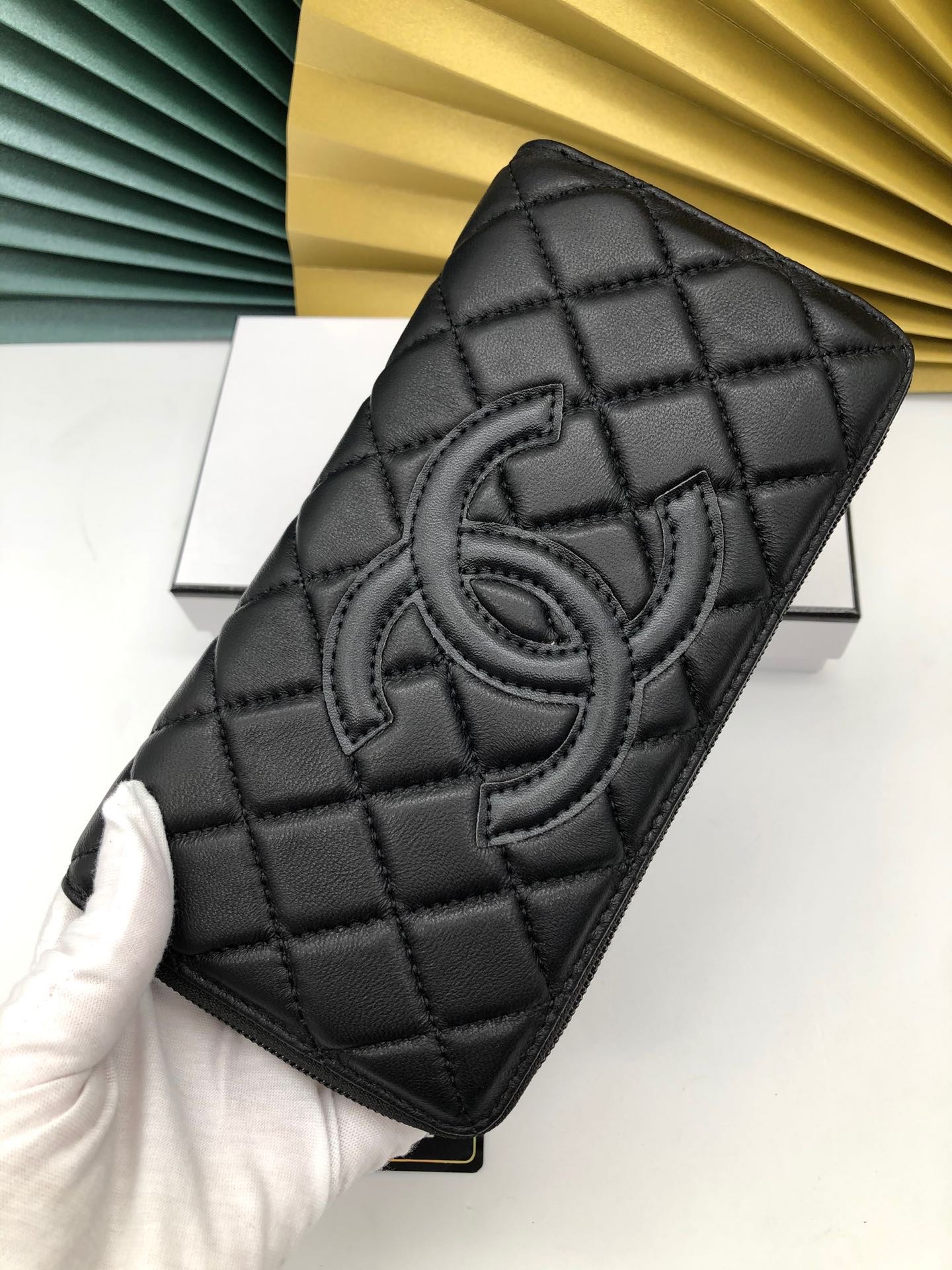 芸能人愛用Chanel シャネル 実物の写真 N品スーパーコピー財布代引き対応国内発送後払い安全必ず届く優良サイト